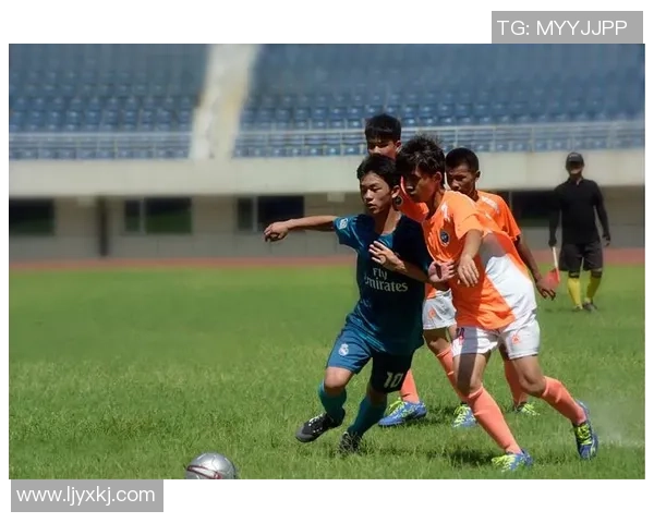 足球加火点燃激情赛场热血沸腾的青春岁月与梦想追逐